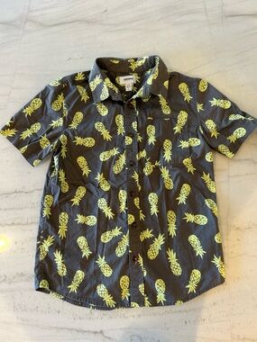 Sonoma Charcoal Short-Sleeve Button-Up with Yellow Pineapple Print